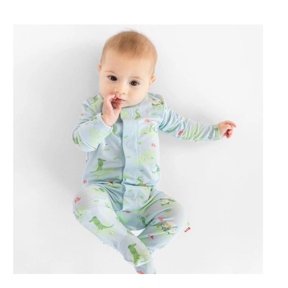 Magnetic Me A Putt Above Golf Print footie, 3-6 months